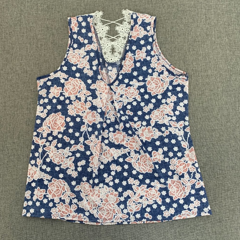 SJS Floral Sleeveless Blouse Pink Blue Medium Crochet Lace Detail Scoop Neck‎